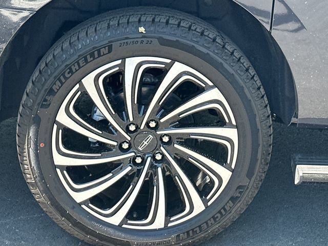 New 2026 Lincoln Navigator L Black Label AWD/4WD image 21