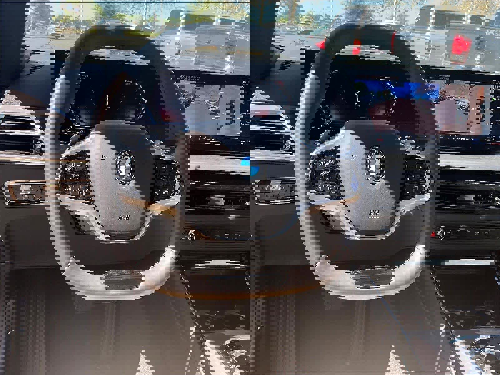 Used 2025 BMW 230i 230i w/ Premium Package image 8