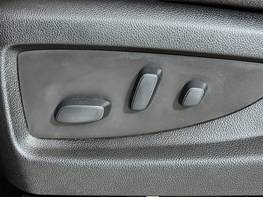 Used 2018 GMC Sierra 1500 SLE w/ SLE Value Package RWD image 16