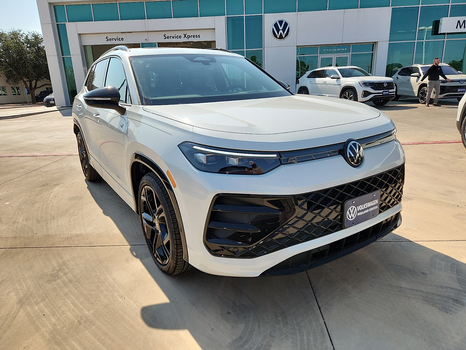 New 2026 Volkswagen Tiguan SE R-Line