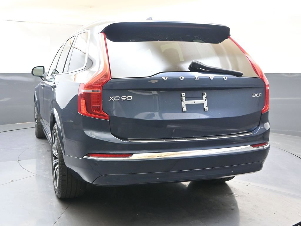 Certified 2024 Volvo XC90 B6 Plus image 4