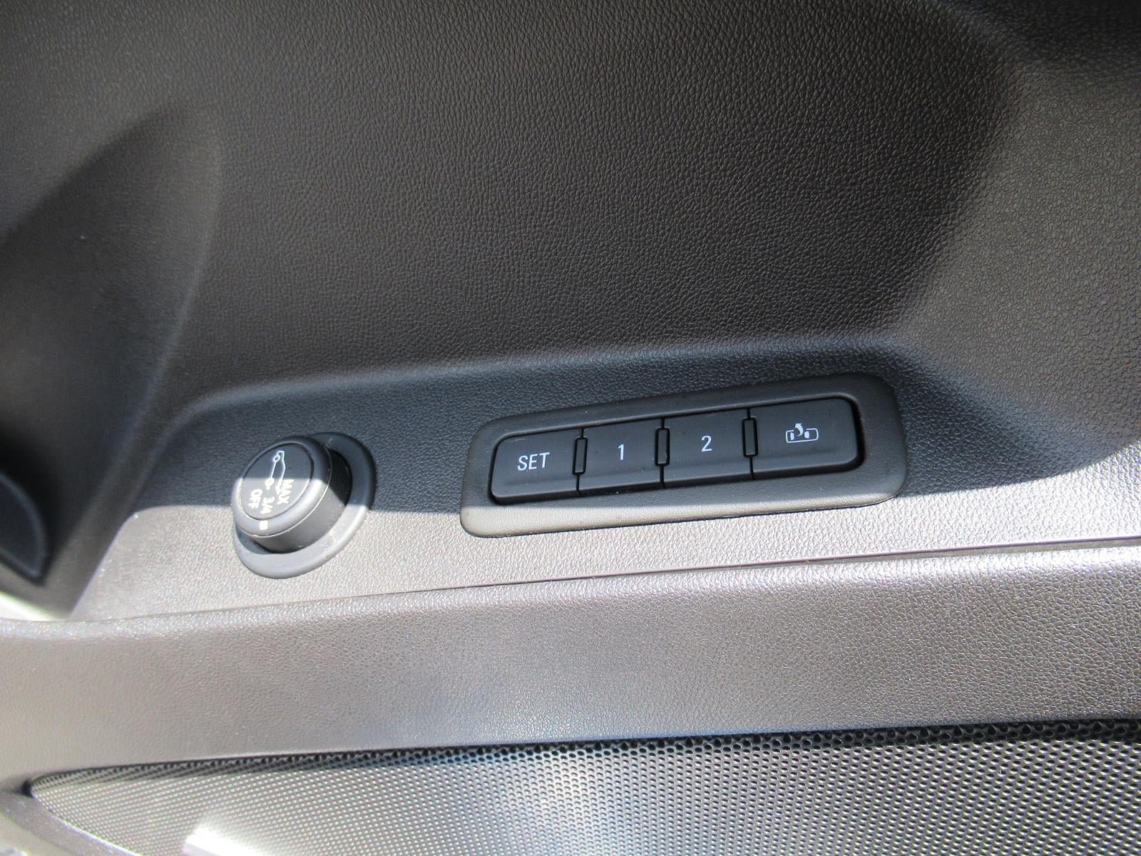 Used 2024 Chevrolet Equinox Premier FWD image 20