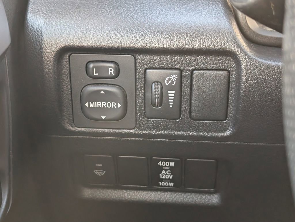 Used 2018 Toyota 4Runner SR5 image 16