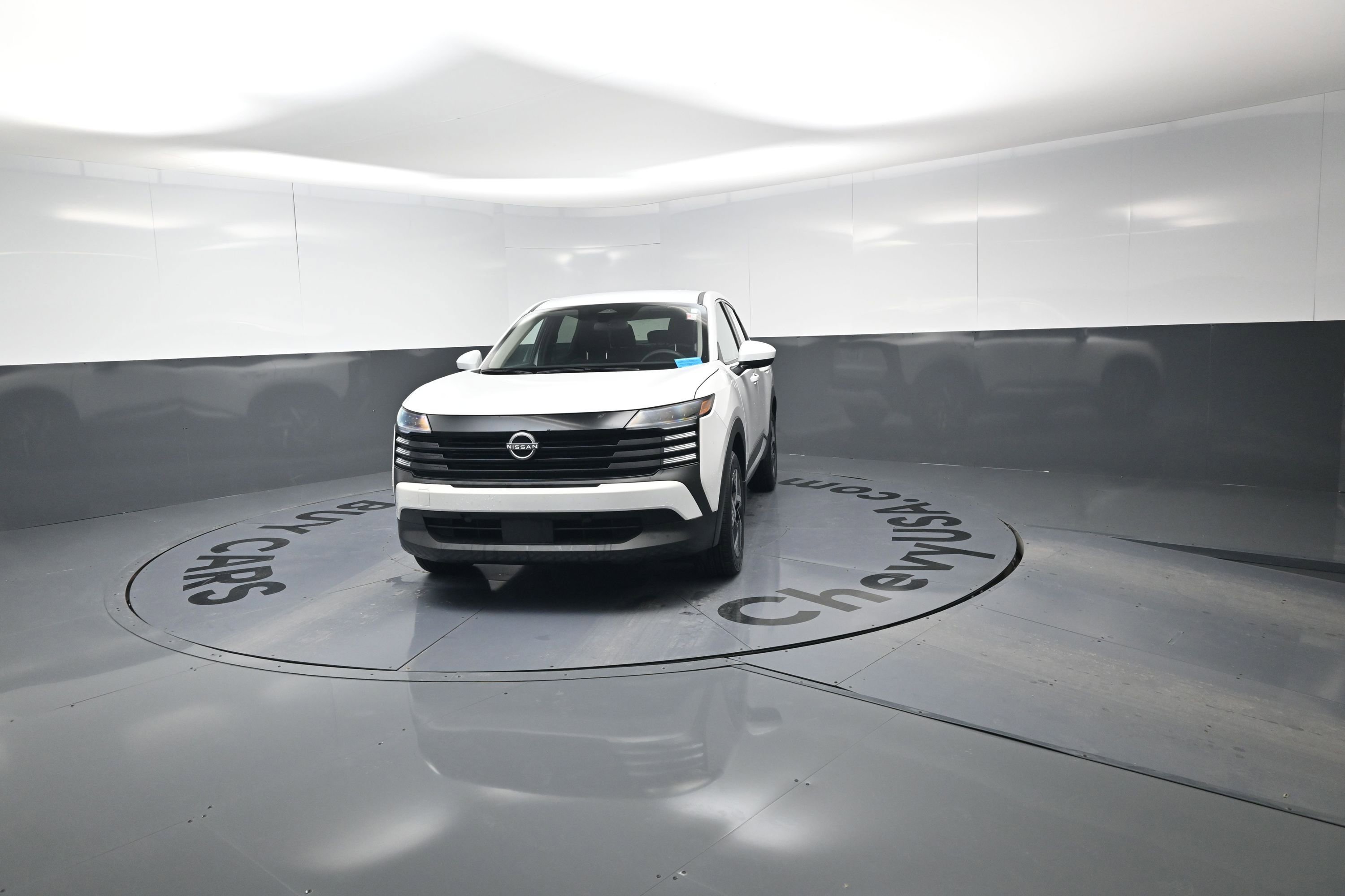 Used 2025 Nissan Kicks SV w/ Charging Package image 13