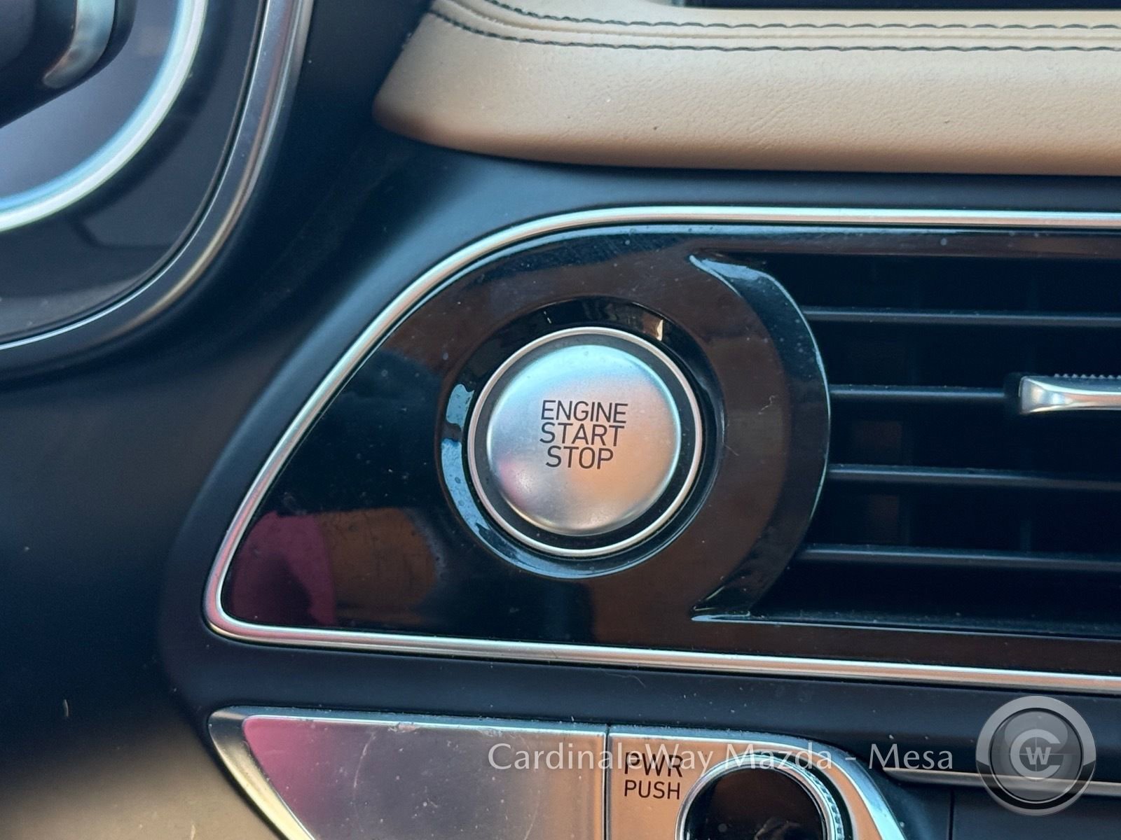 Used 2022 Genesis G70 3.3T image 26