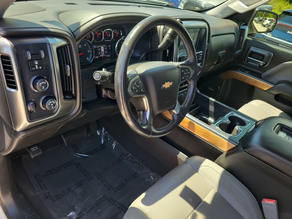 Used 2018 Chevrolet Silverado 1500 LTZ w/ Sport Package AWD/4WD image 7