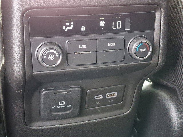 Certified 2023 GMC Acadia SLE w/ Driver Convenience Package image 12