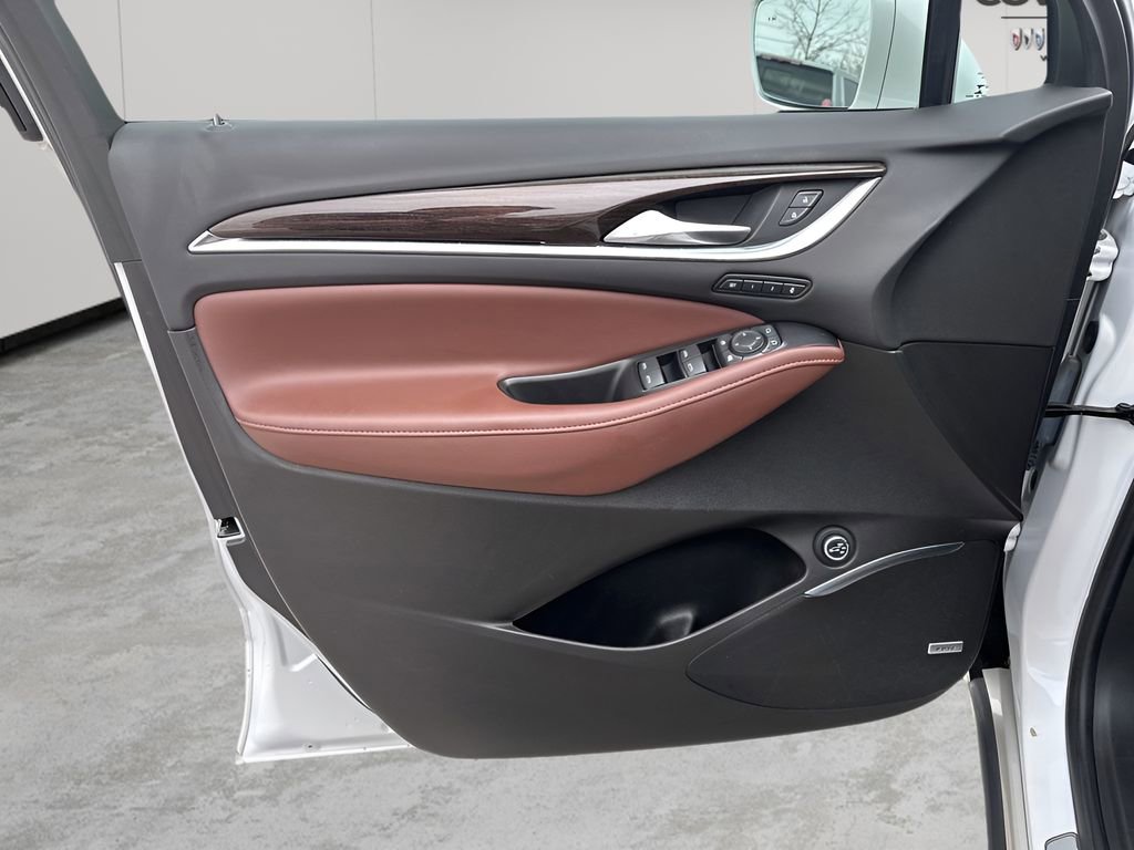 Used 2019 Buick Enclave Avenir w/ Avenir Technology Package image 25