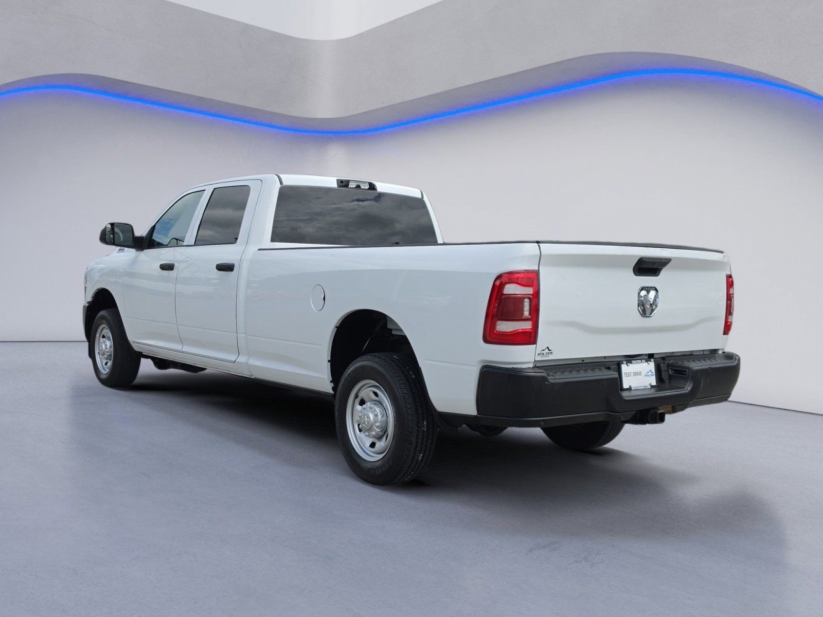 Used 2022 RAM 2500 Tradesman w/ Safety Group RWD image 3