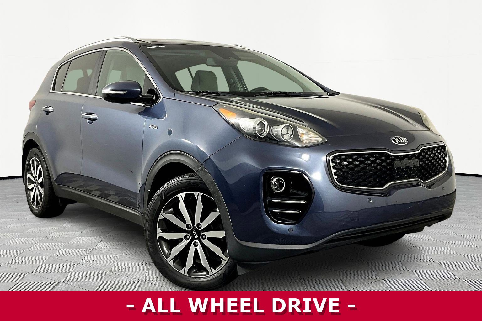 Used 2017 Kia Sportage EX w/ EX Technology Package image 3