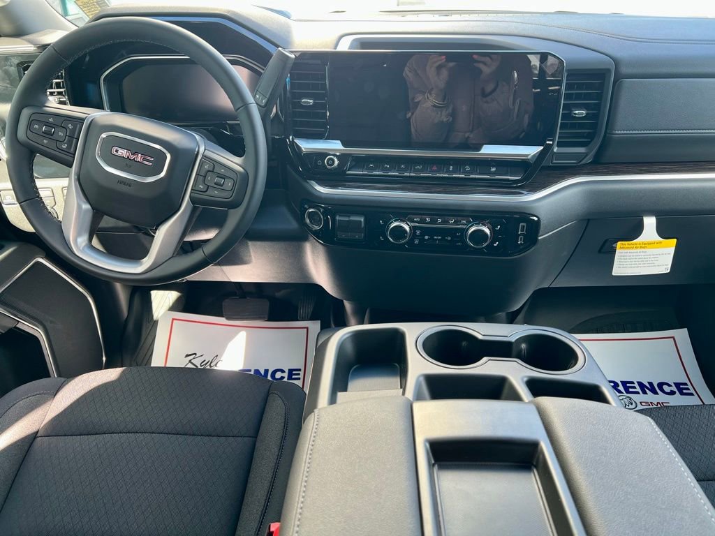 New 2026 GMC Sierra 1500 SLE image 10