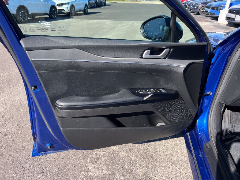 Certified 2022 Kia K5 GT-Line FWD image 10