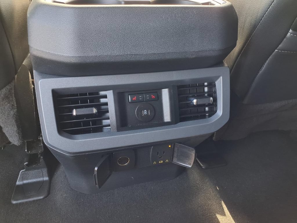 Used 2024 Ford F250 Lariat w/ Sport Appearance Package AWD/4WD image 16