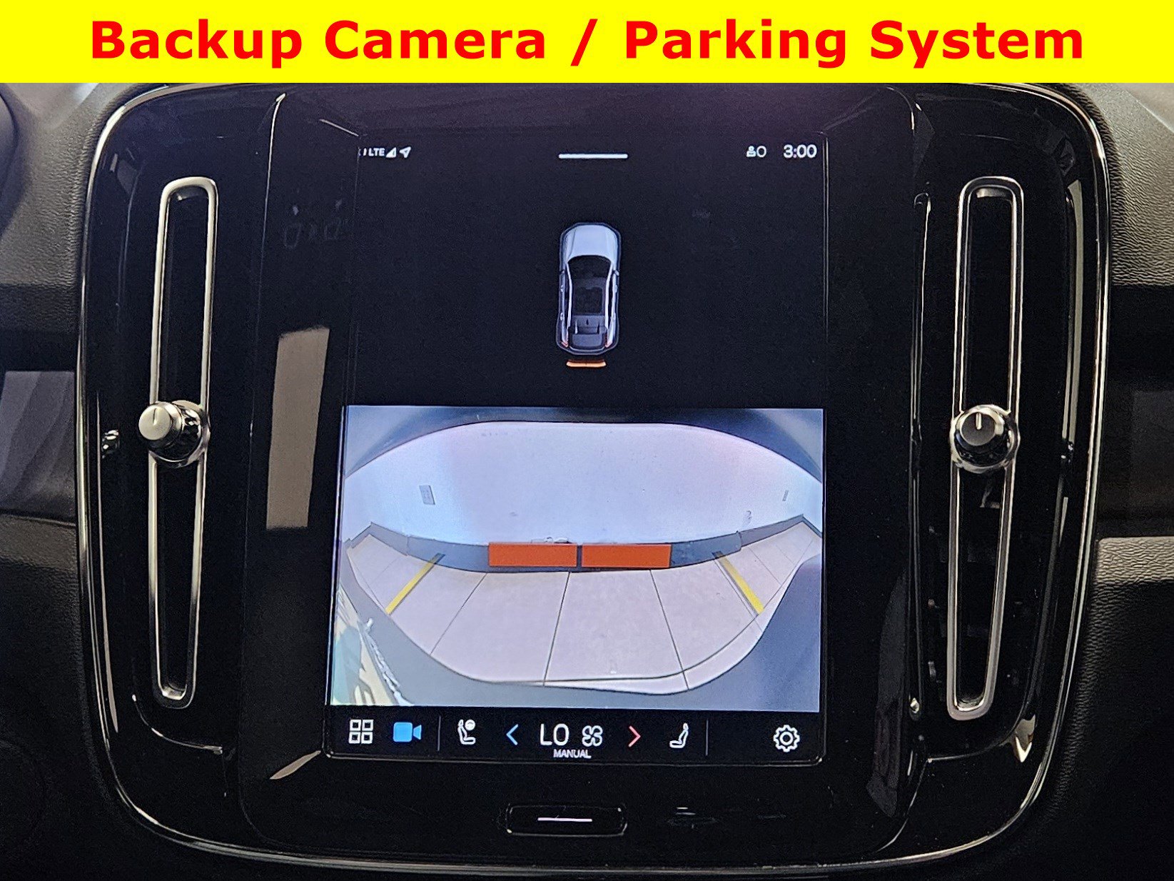 Used 2023 Volvo C40 P8 Recharge Ultimate image 23