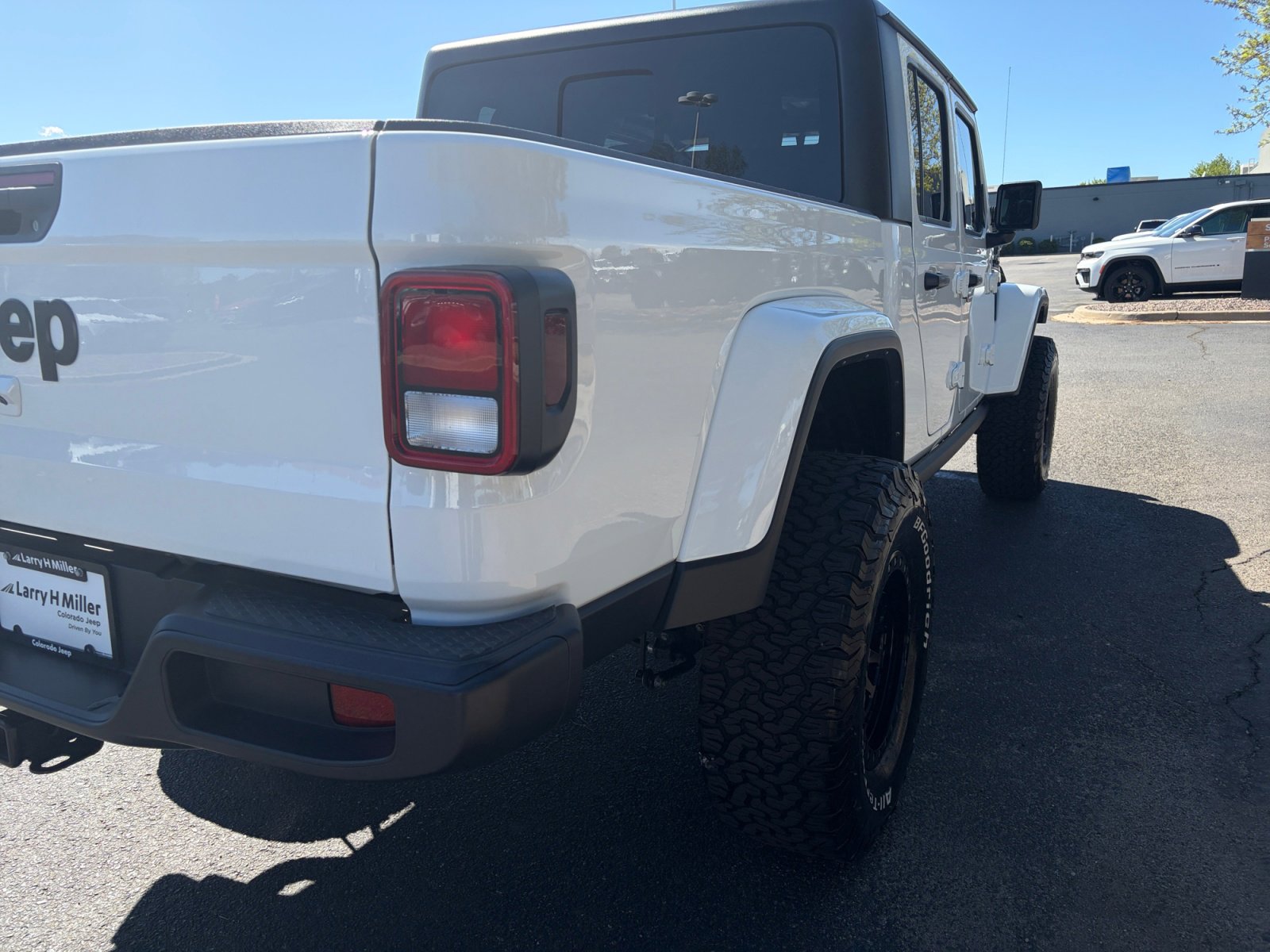 Used 2022 Jeep Gladiator Sport AWD/4WD image 34