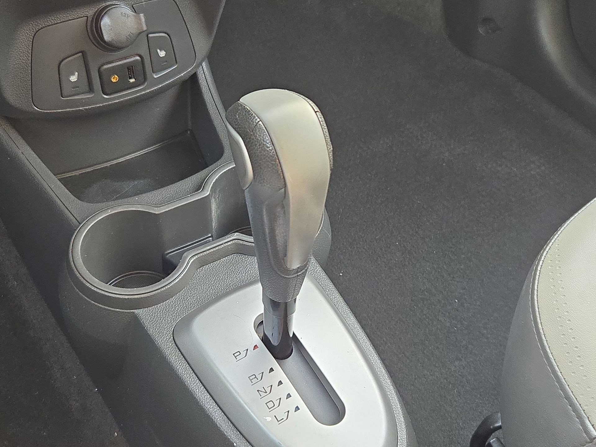 Used 2014 Chevrolet Spark LT image 23