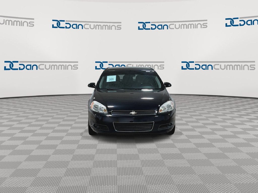 Used 2011 Chevrolet Impala LT FWD image 4