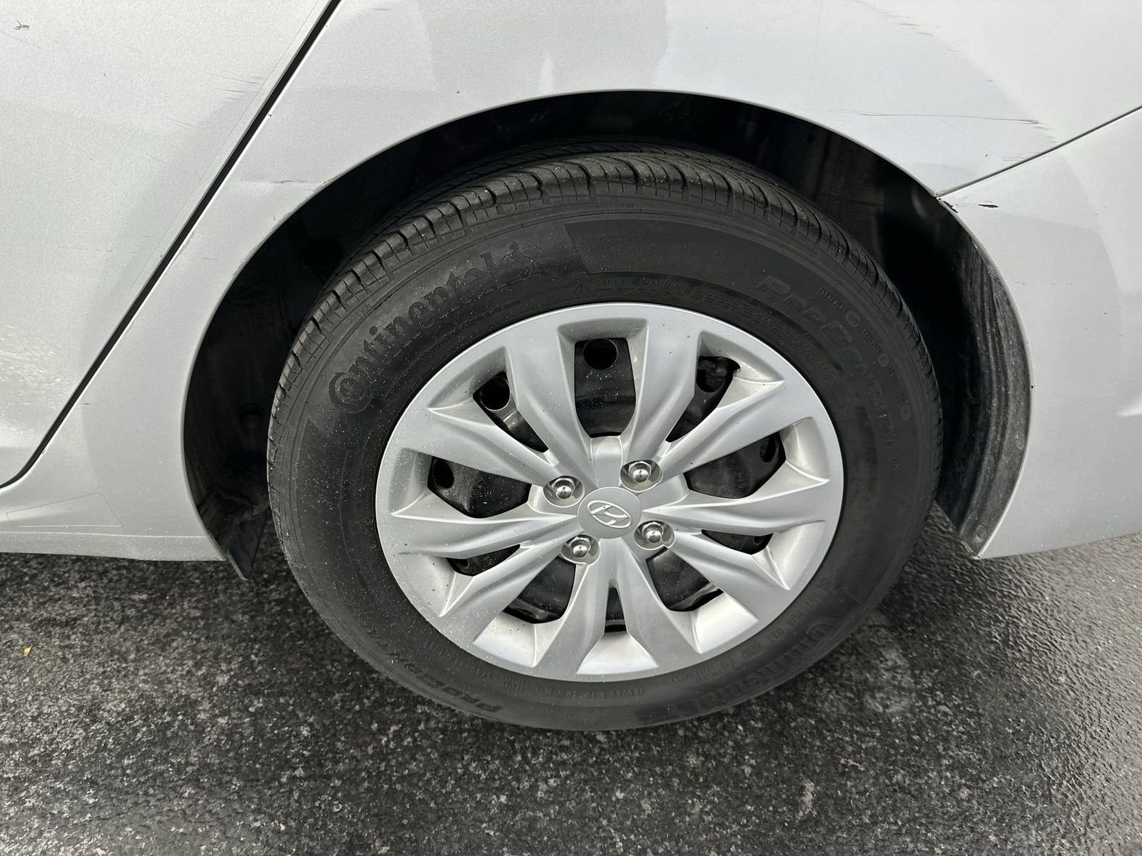 Used 2020 Hyundai Accent SE FWD image 10