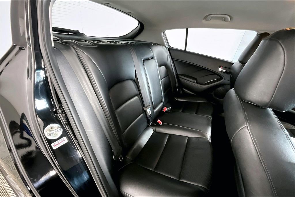 Used 2017 Kia Forte EX image 26