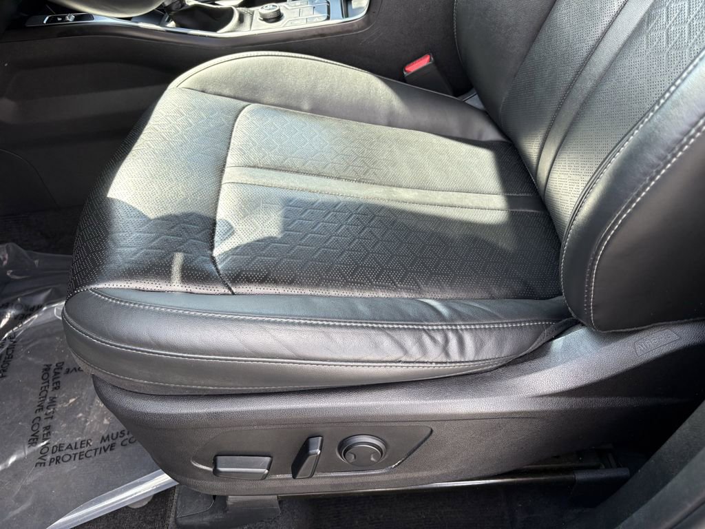 Used 2023 Kia Sorento S image 22