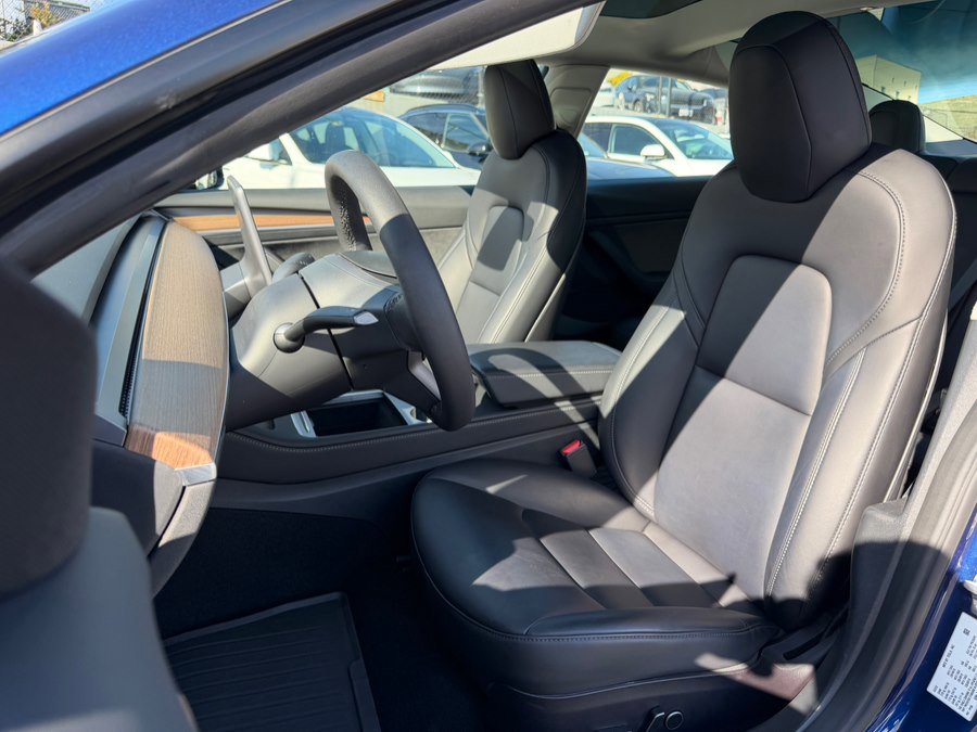 Used 2023 Tesla Model 3 Standard Range image 15