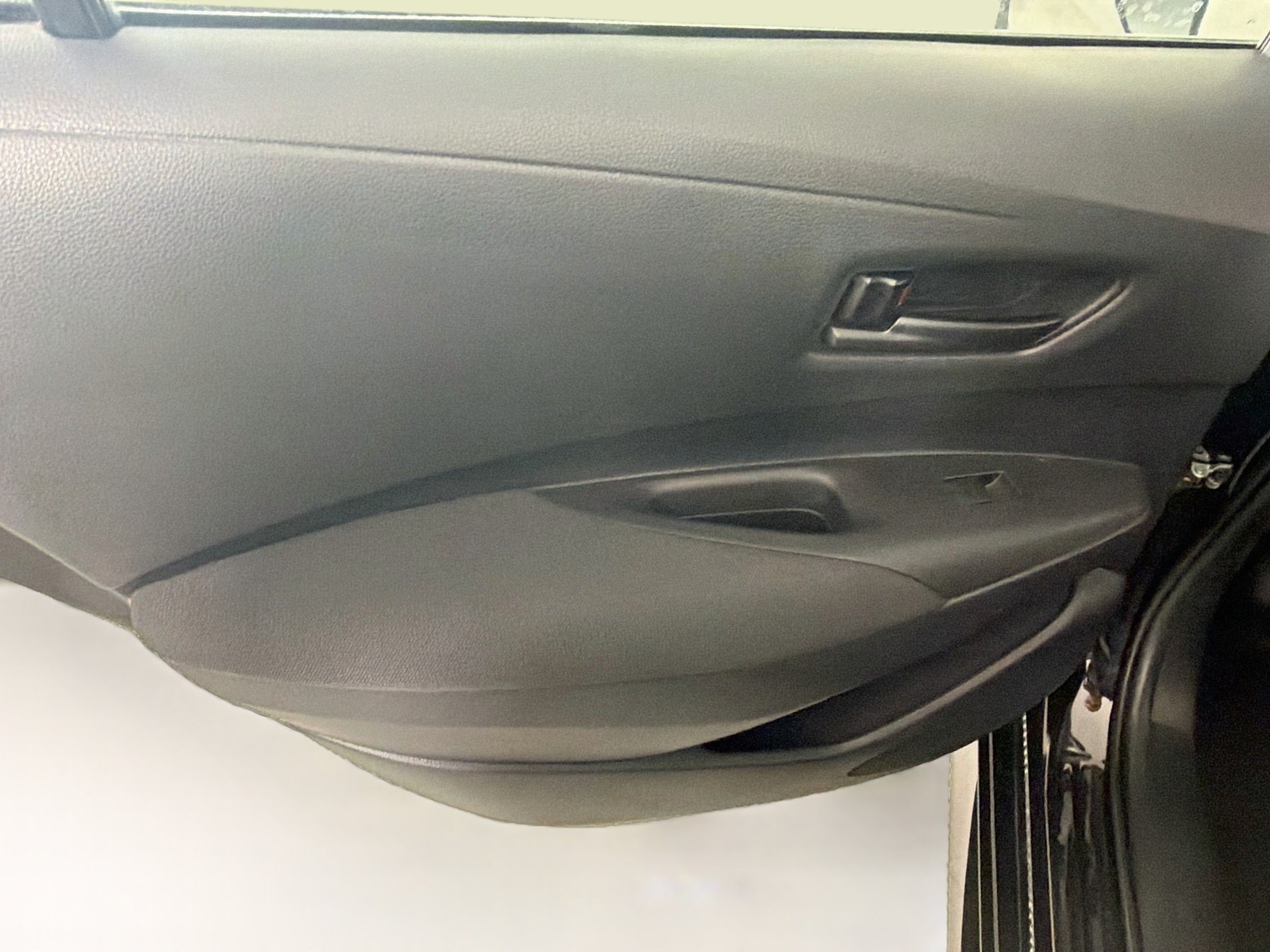 Used 2025 Toyota Corolla LE FWD image 24