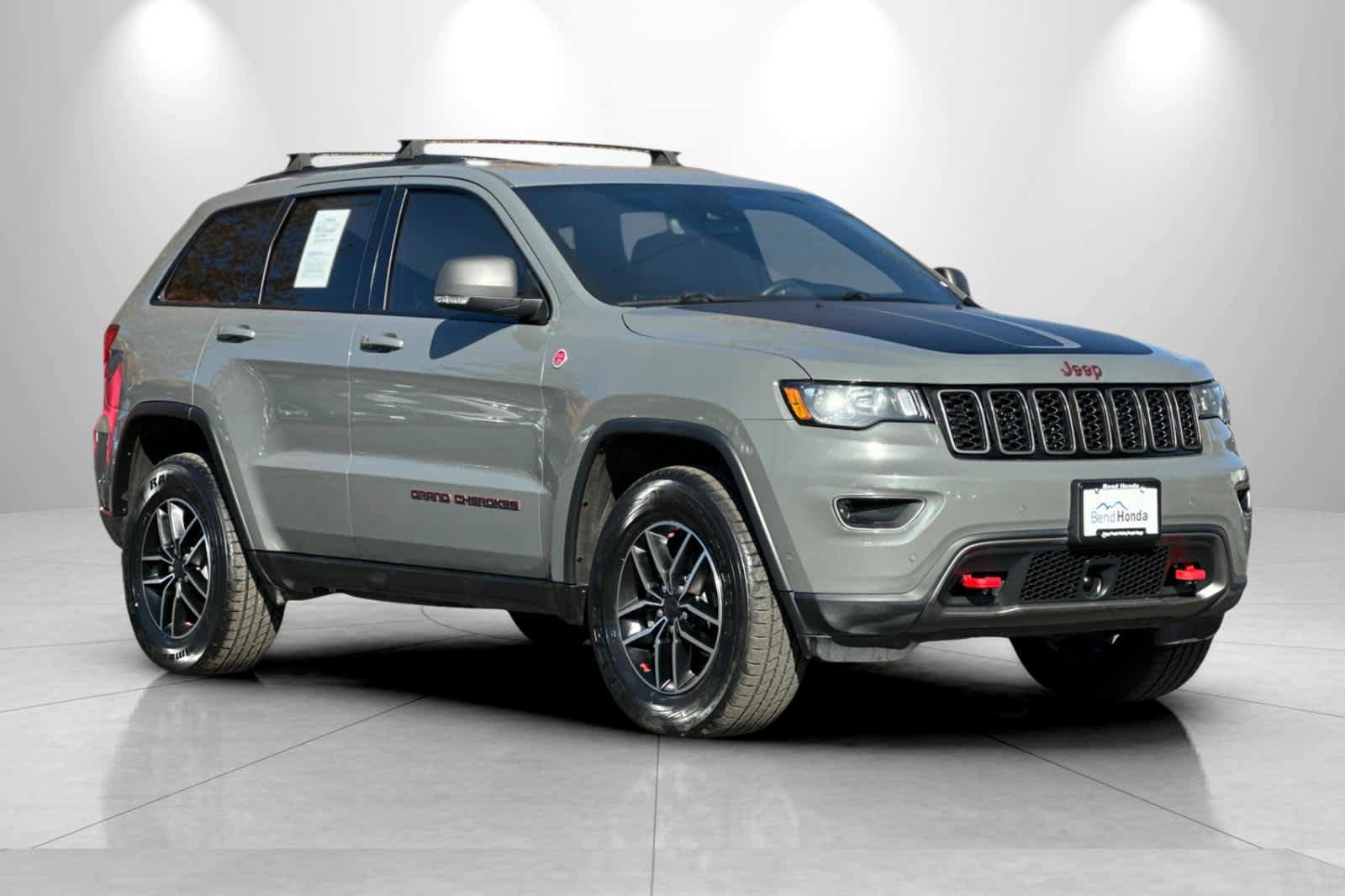 Used 2019 Jeep Grand Cherokee Trailhawk AWD/4WD image 9