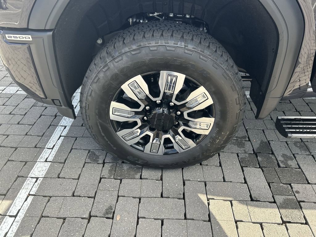 New 2026 GMC Sierra 2500 Denali w/ Denali Reserve Package image 39
