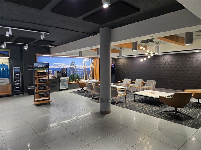 New 2024 Chrysler Pacifica Limited w/ Uconnect Theater Family Group image 41