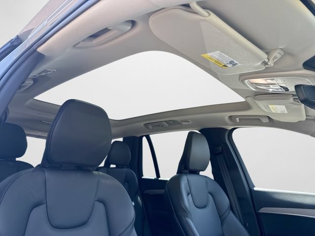 Certified 2024 Volvo XC90 B5 Core w/ Protection Package Premier AWD/4WD image 19