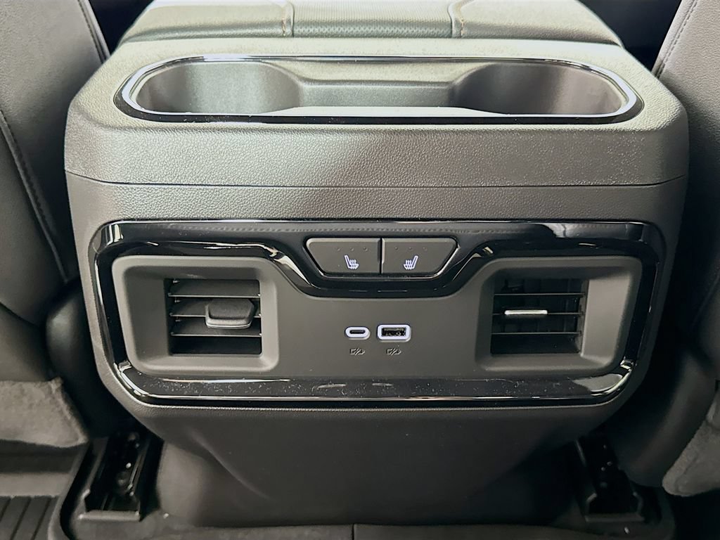 New 2026 GMC Sierra 1500 AT4 w/ AT4 Premium Package AWD/4WD image 14