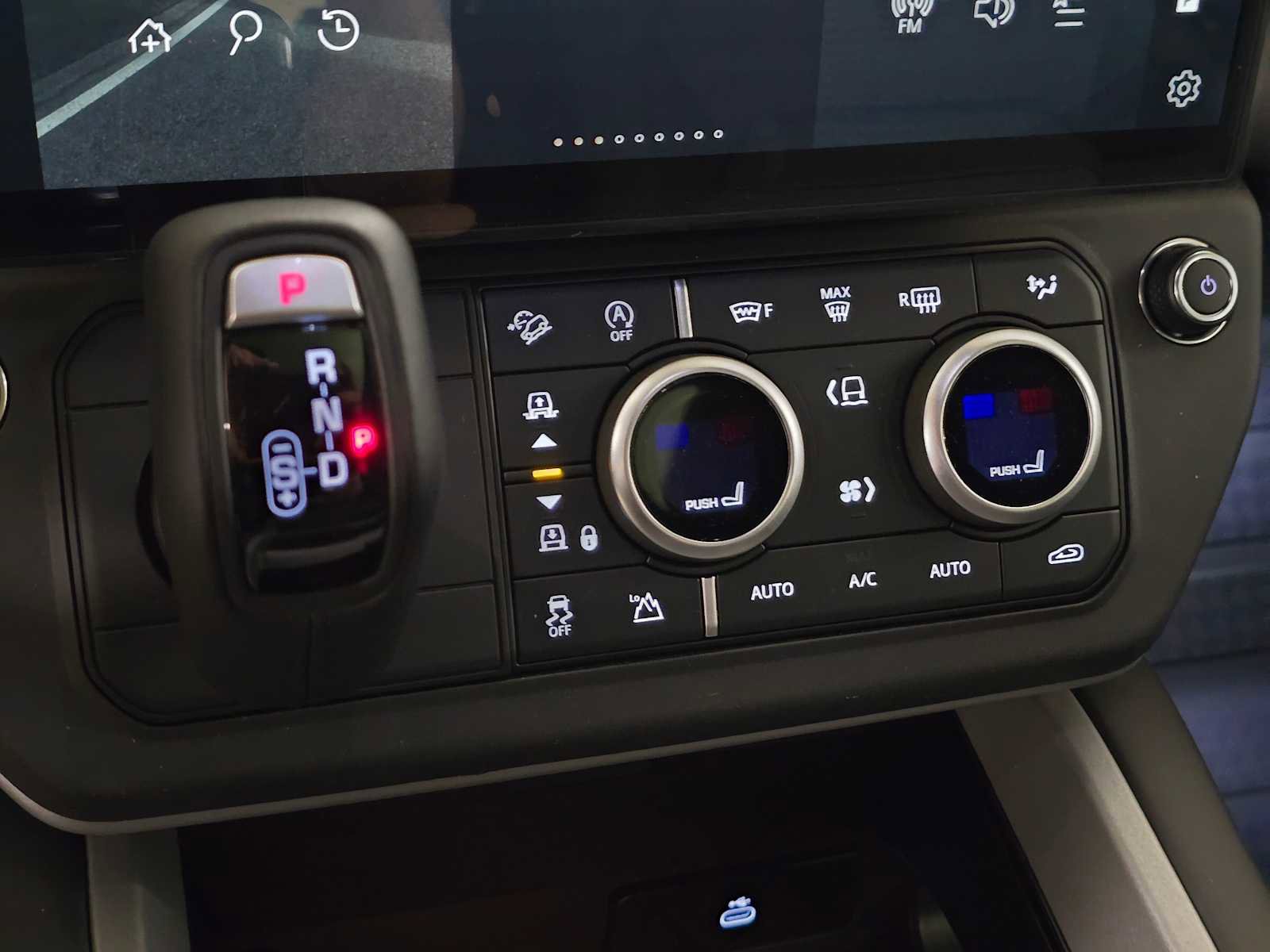New 2026 Land Rover Defender 130 V8 image 31