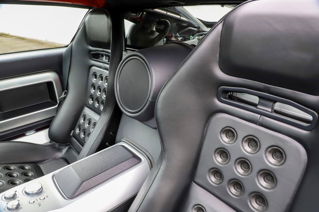 Used 2006 Ford GT RWD image 57