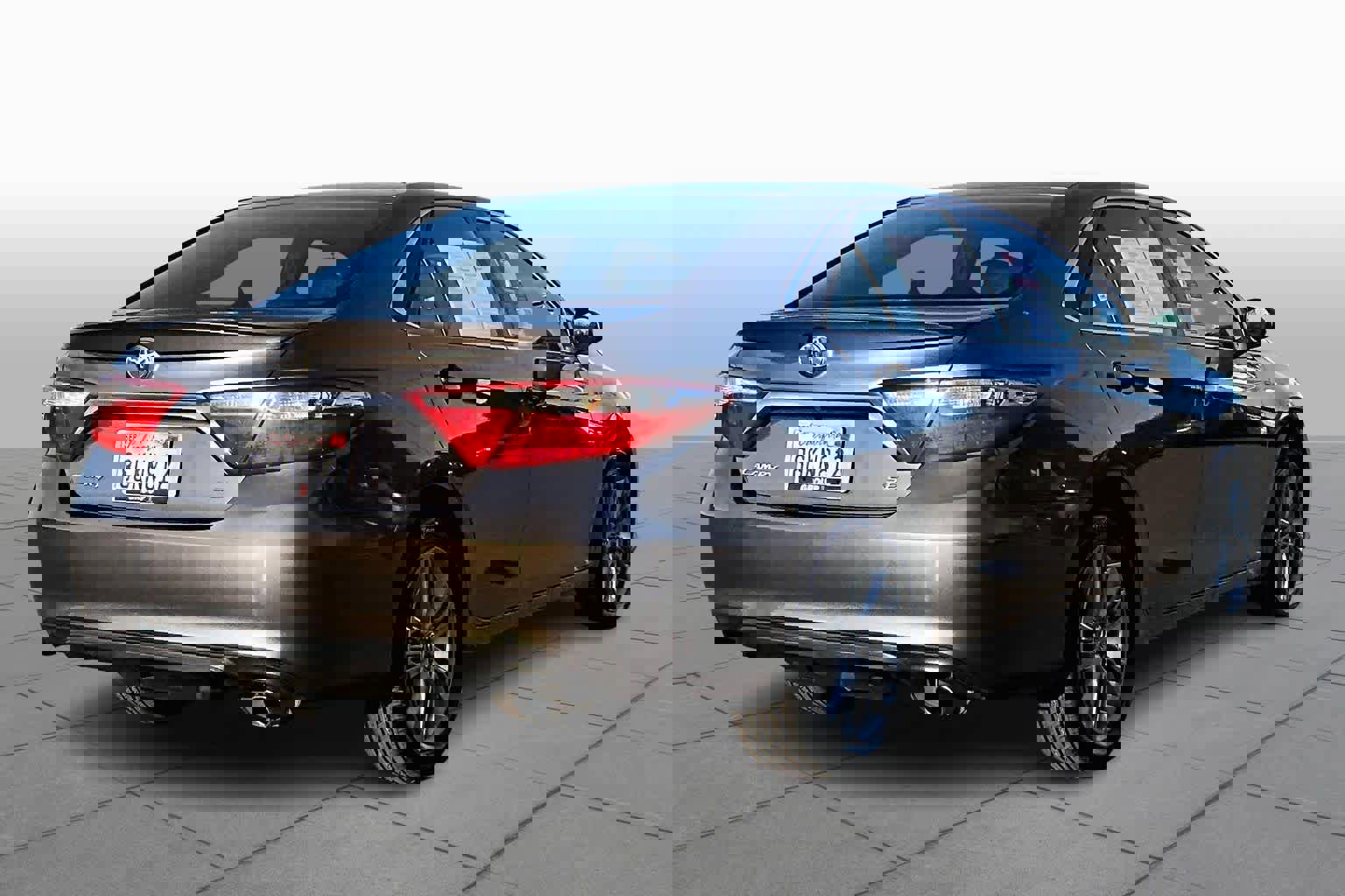 Used 2016 Toyota Camry SE image 13