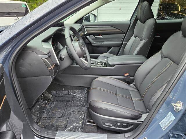 Certified 2025 MAZDA CX-50 AWD 2.5 Hybrid w/ Premium Pkg image 13