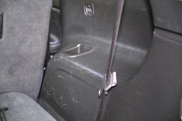 Used 2023 GMC Acadia SLT image 57