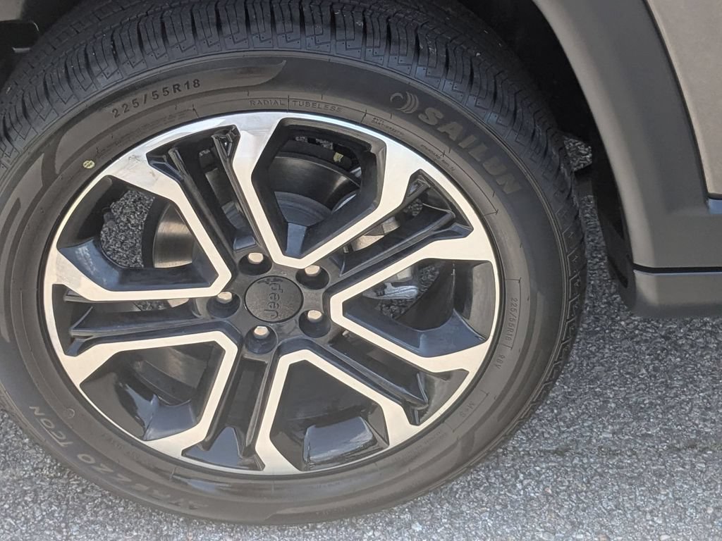 Certified 2023 Jeep Compass Limited AWD/4WD image 14