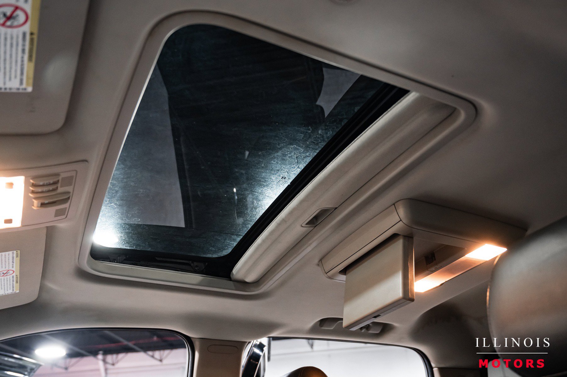 Used 2011 GMC Sierra 3500 Denali image 25