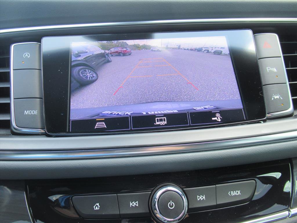 Used 2023 Buick Enclave Essence w/ Experience Buick Package FWD image 28