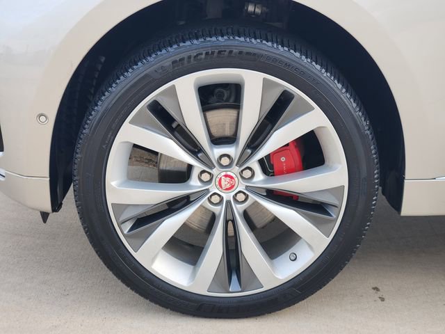 Used 2017 Jaguar F-PACE S AWD/4WD image 9