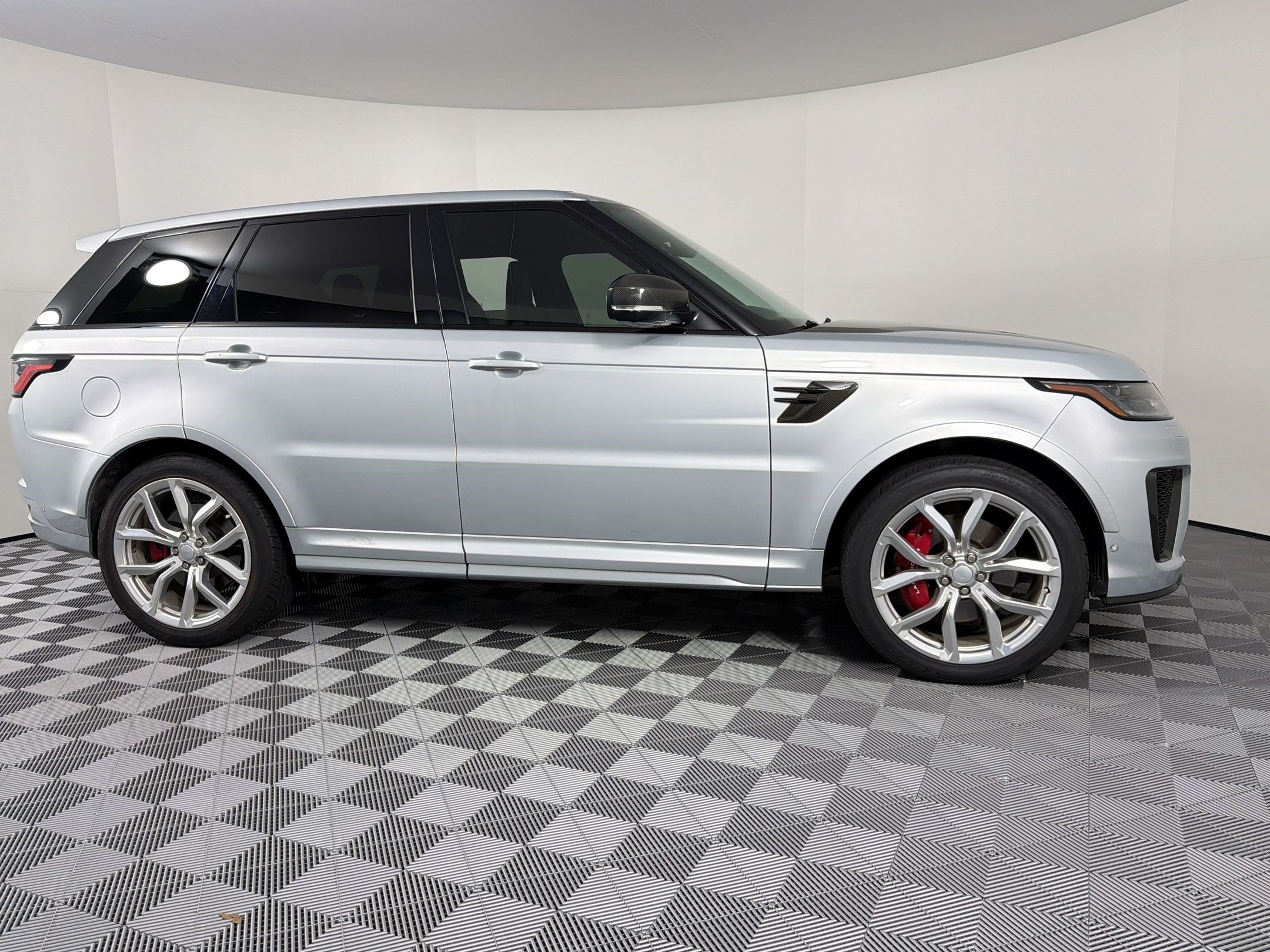 Used 2022 Land Rover Range Rover Sport SVR AWD/4WD image 8