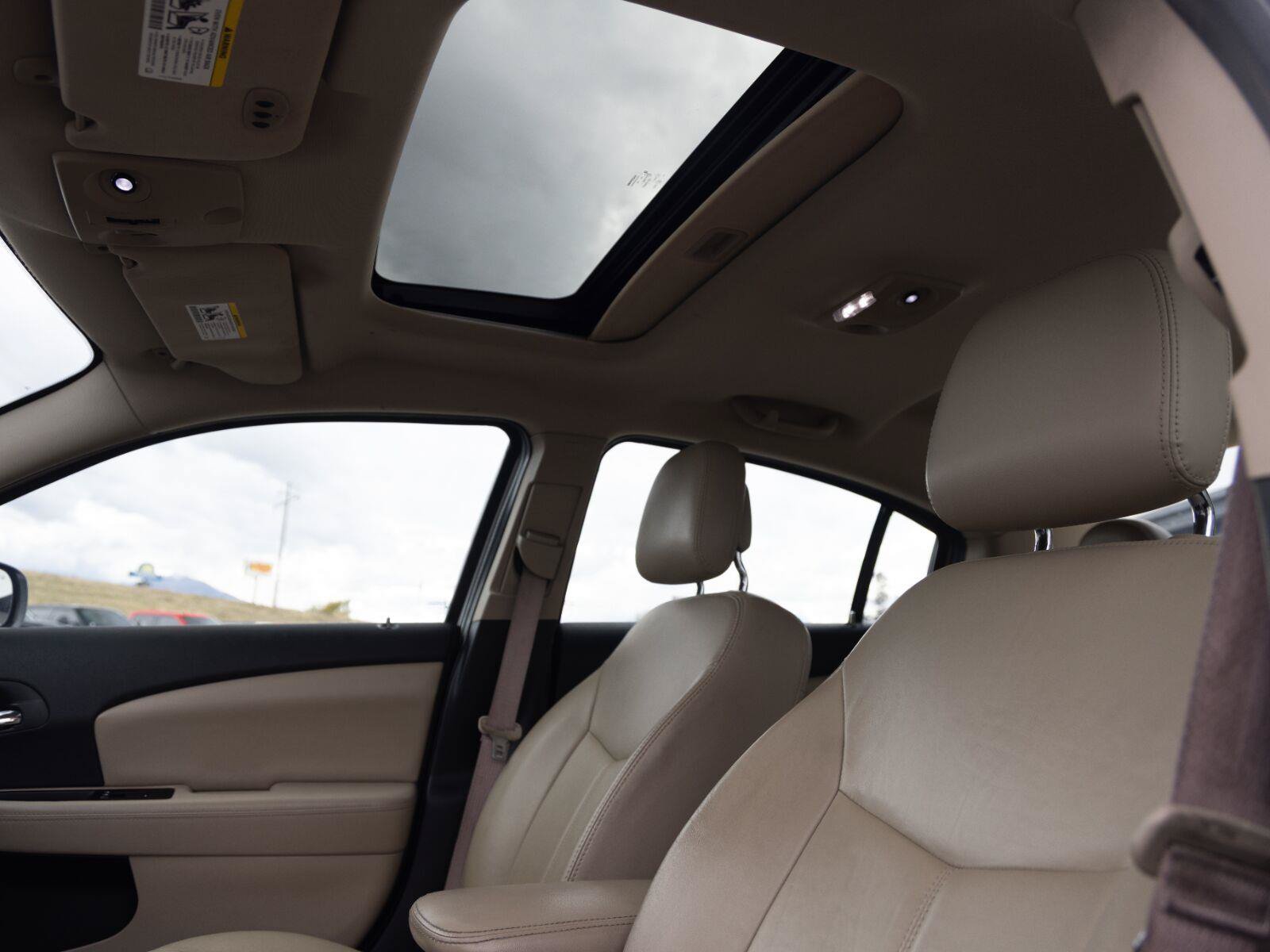 Used 2012 Chrysler 200 Limited FWD image 12