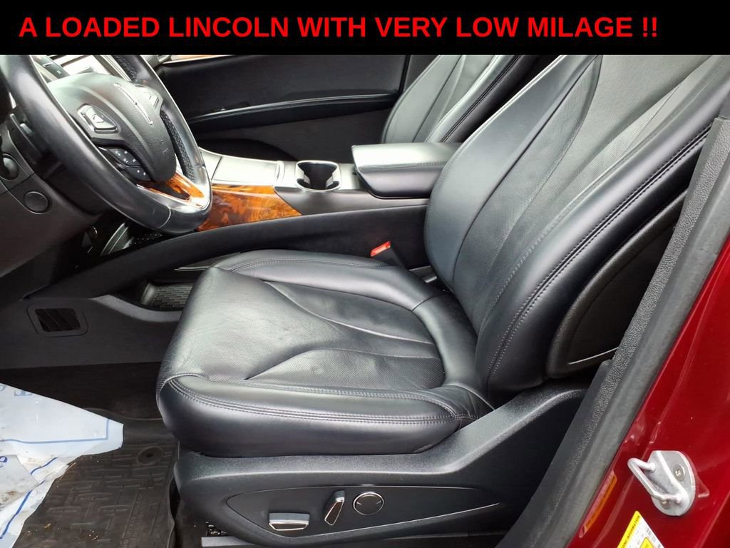 Used 2017 Lincoln MKX Reserve w/ Lincoln MKX Climate Package image 13