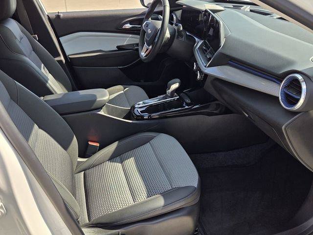 Certified 2024 Chevrolet Trax LT w/ Driver Confidence Package FWD image 18
