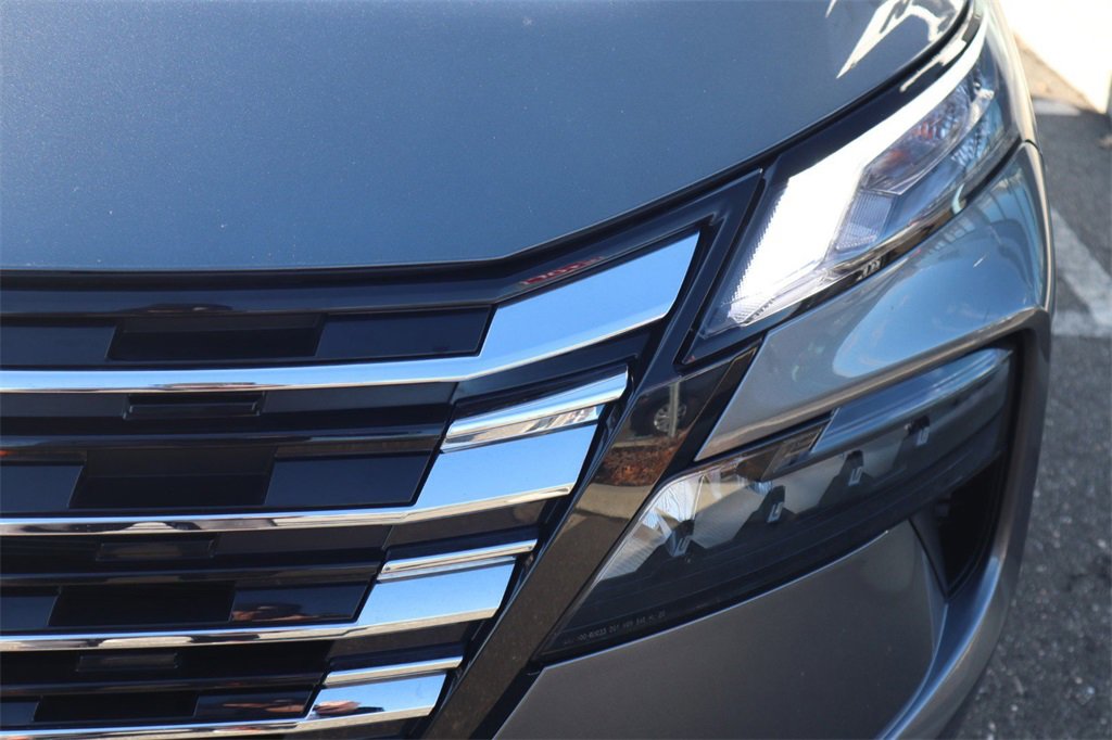 Certified 2024 Nissan Rogue SV w/ SV Premium Package image 10