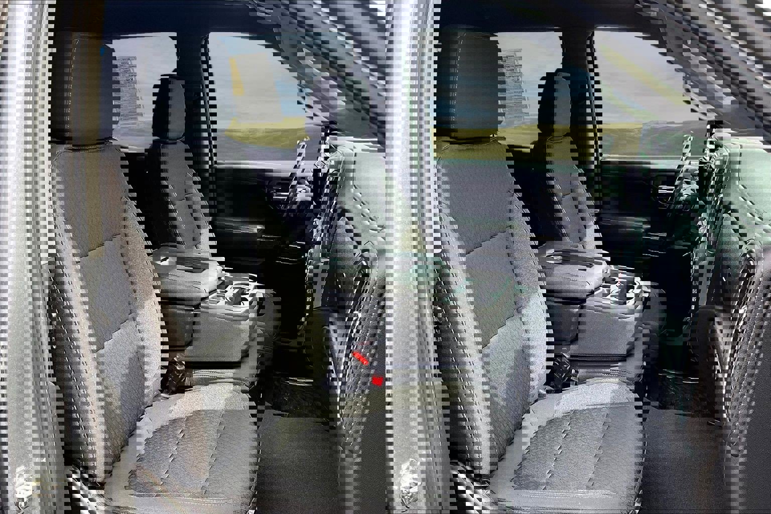 Used 2021 Chevrolet Silverado 1500 LT image 21