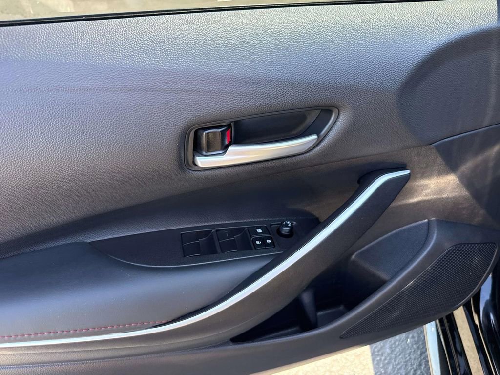 Used 2025 Toyota Corolla SE image 20