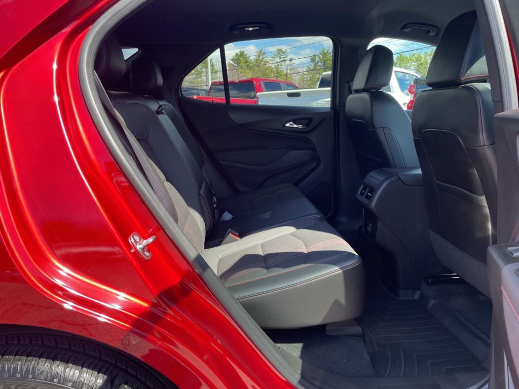 Used 2024 Chevrolet Equinox RS AWD/4WD image 32