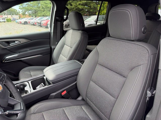 New 2027 Chevrolet Traverse LT w/ Driver Confidence Package FWD image 26
