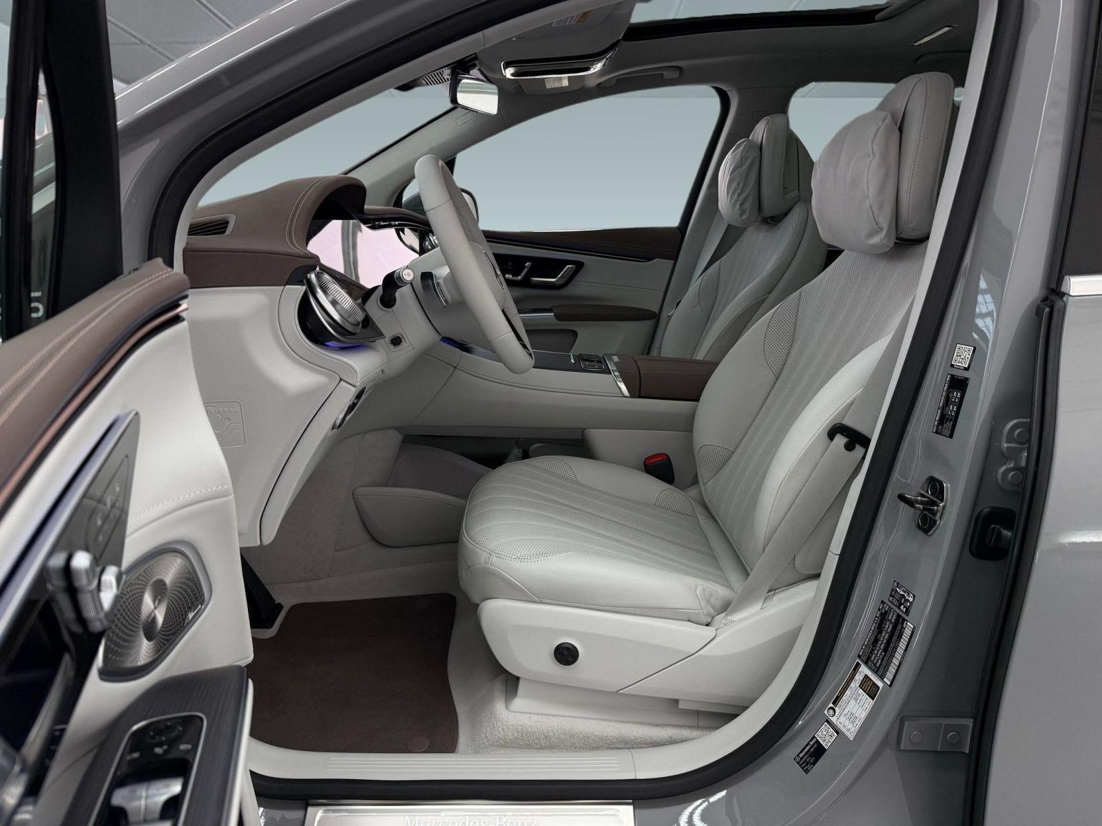 New 2027 Mercedes-Benz EQS 400 4MATIC SUV image 5